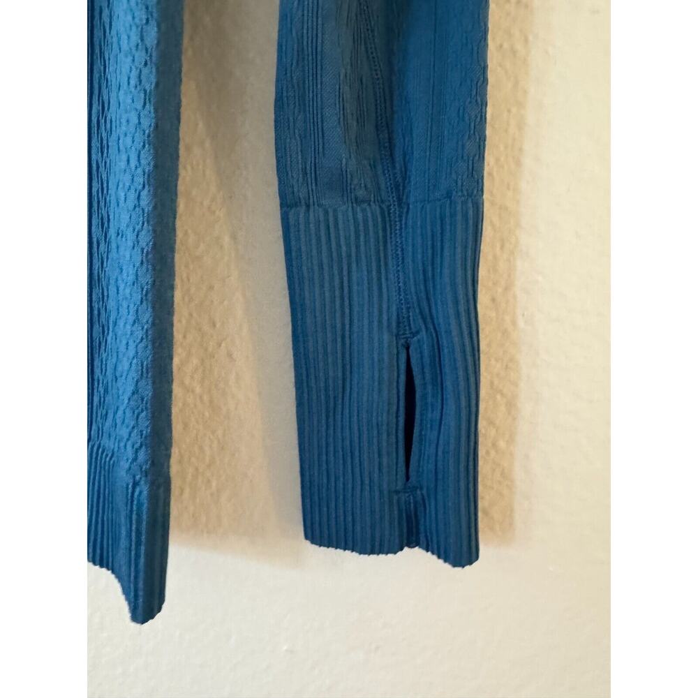 Lululemon‎ Rest Less Pullover Top - Picture 9 of 10